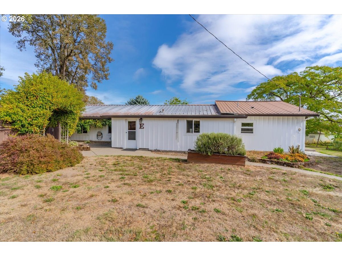 19161 Sw Tile Flat Rd Property Photo 1