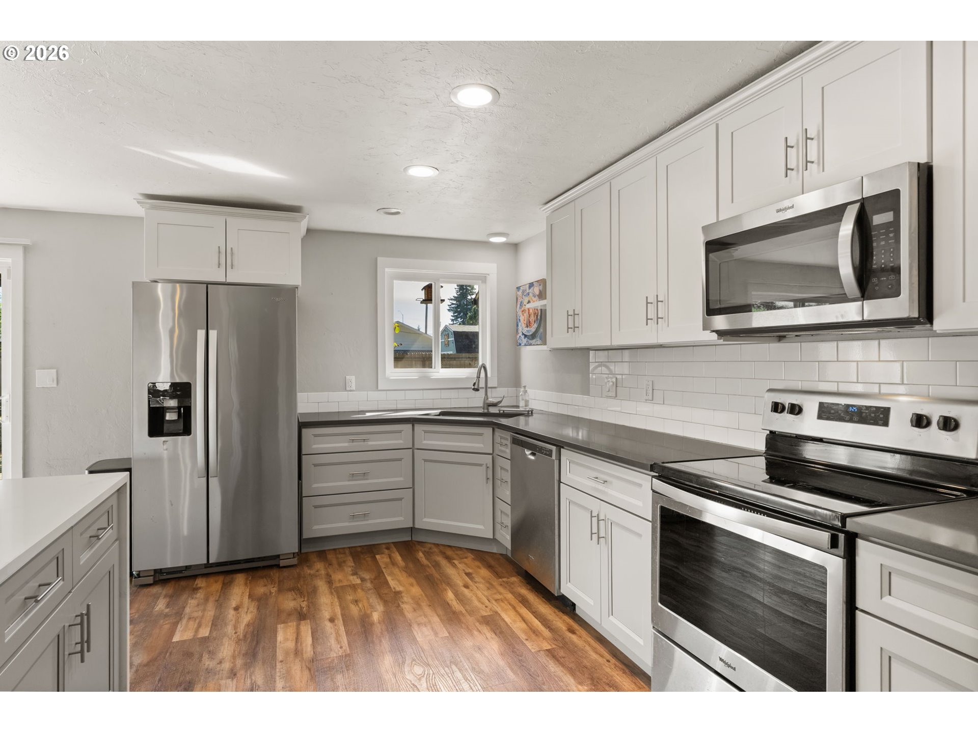 3660 Mahlon Ave Property Photo 12