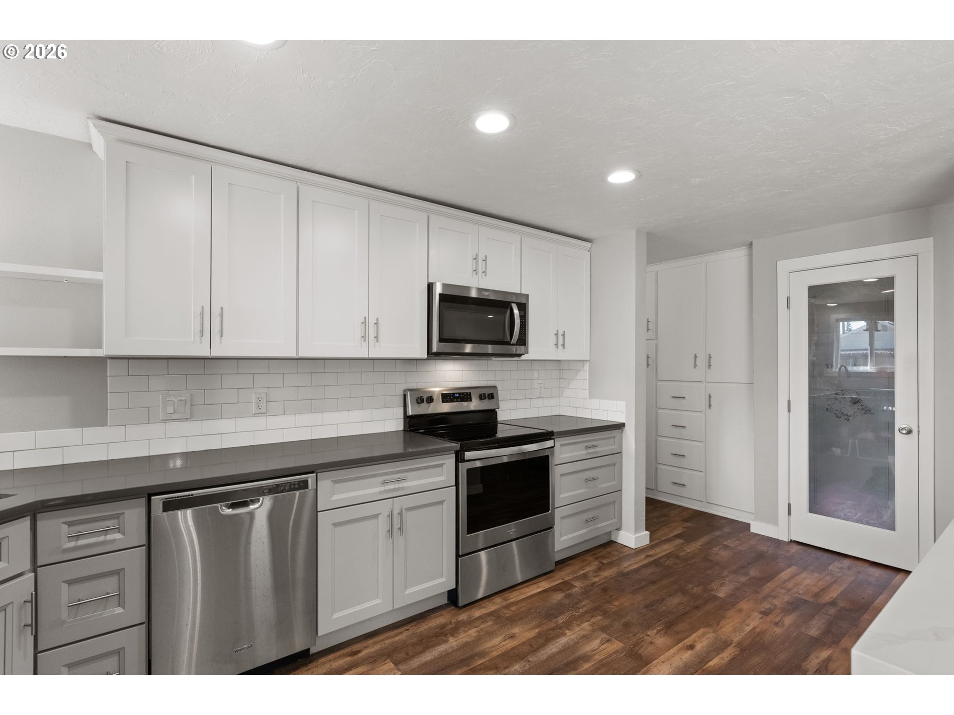3660 Mahlon Ave Property Photo 14