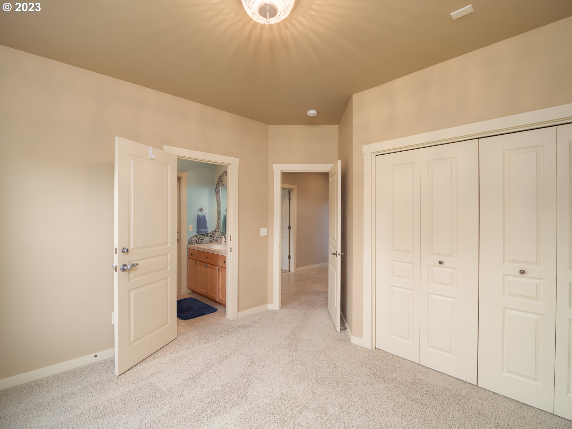 976 Nw Southwater Dr Property Photo 20