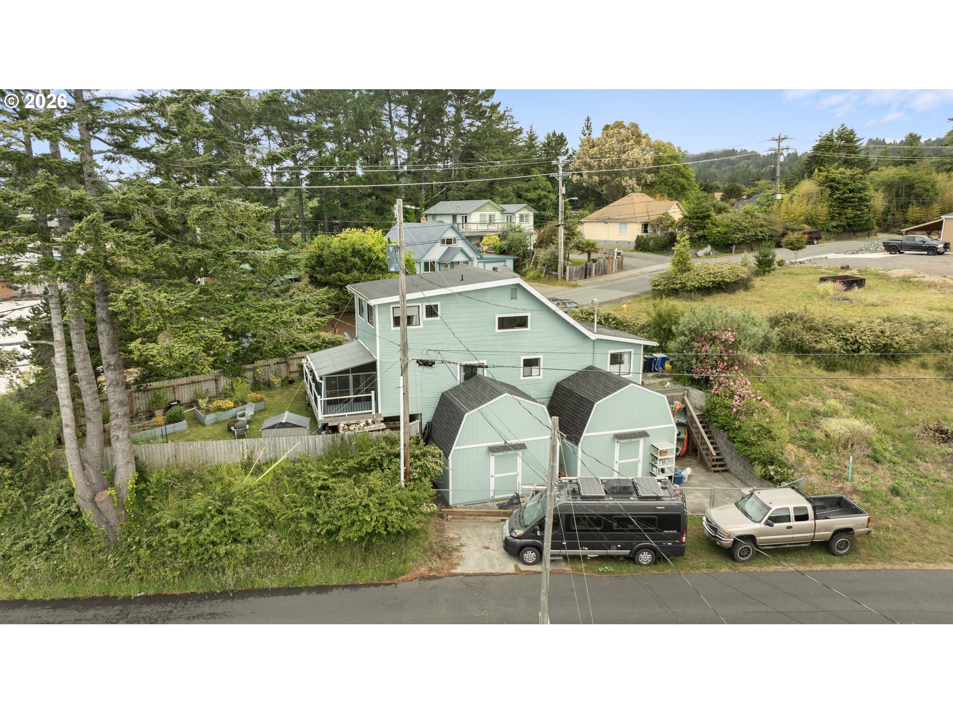 741 Pacific Ave Property Photo 39