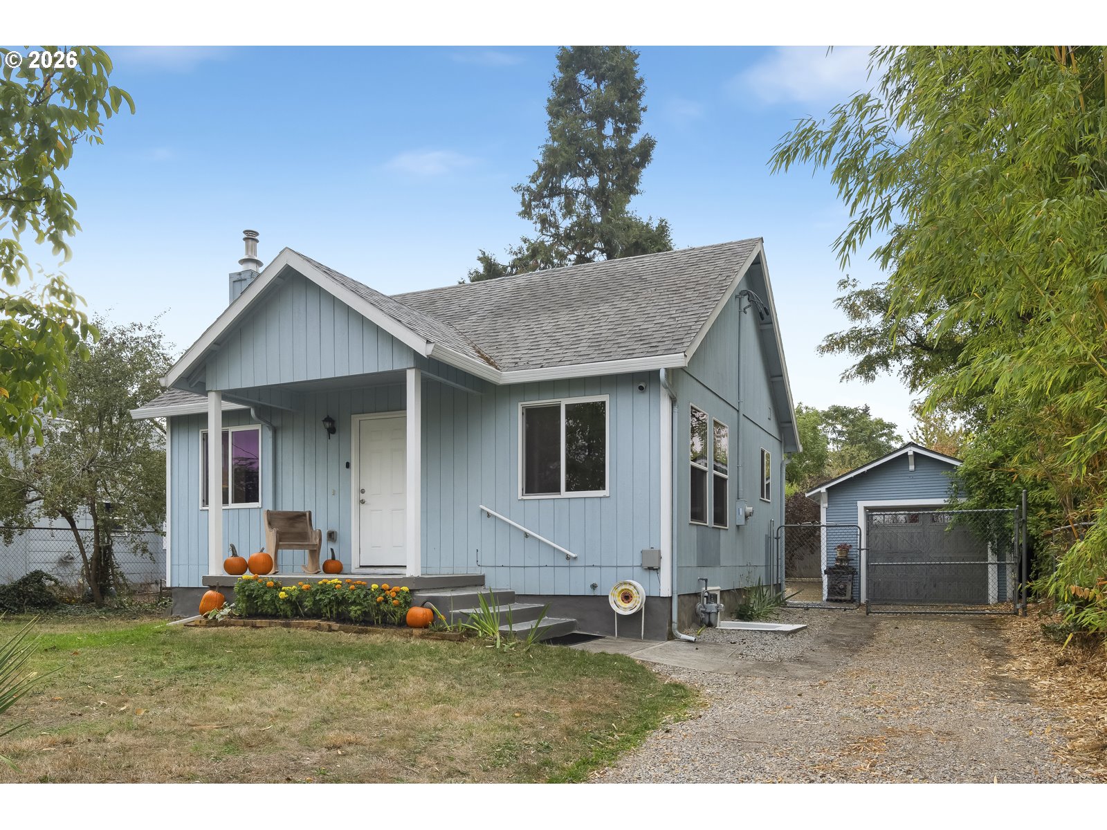 4524 Ne Going St Property Photo 1