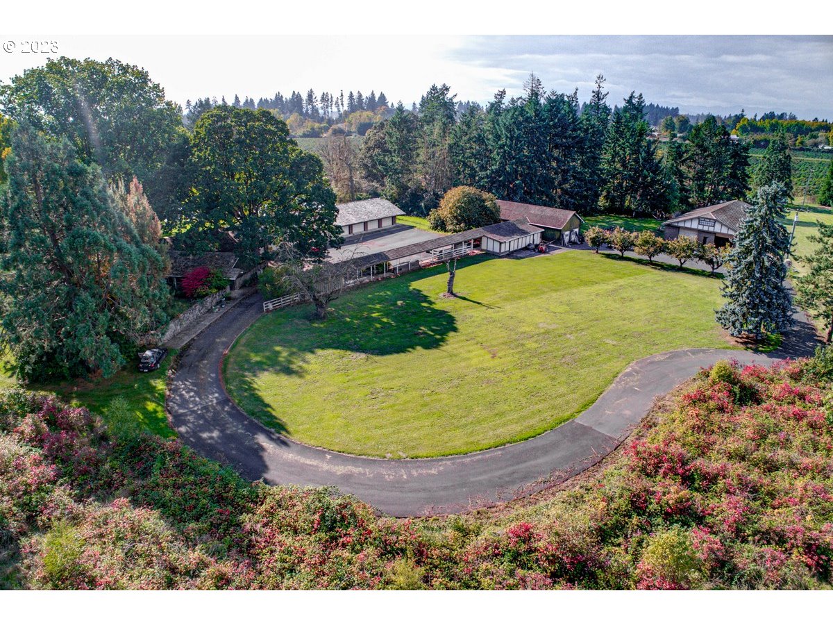 13750 Se Locks Loop Rd Property Photo 1