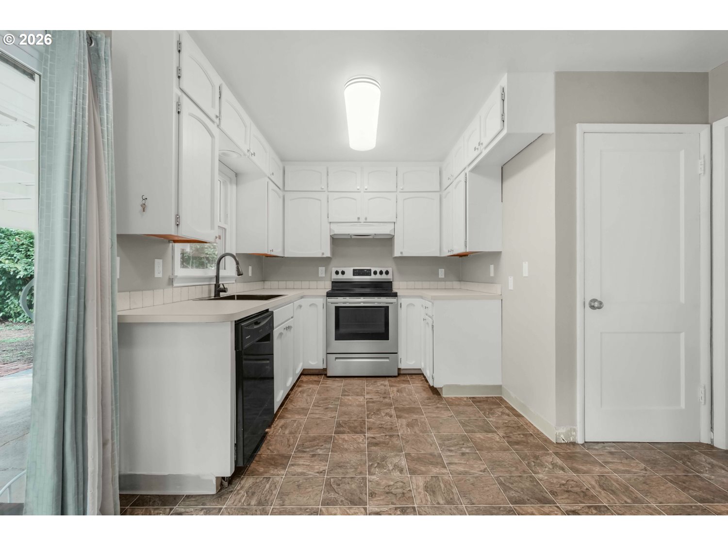 11580 Se Powell Blvd Property Photo 11