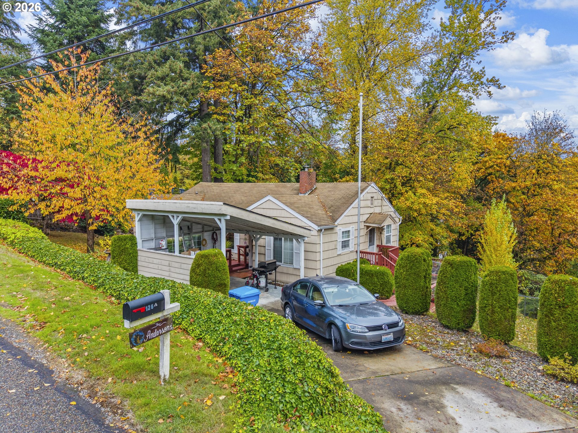 126 OLD BEACON HILL DR Property Photo 1
