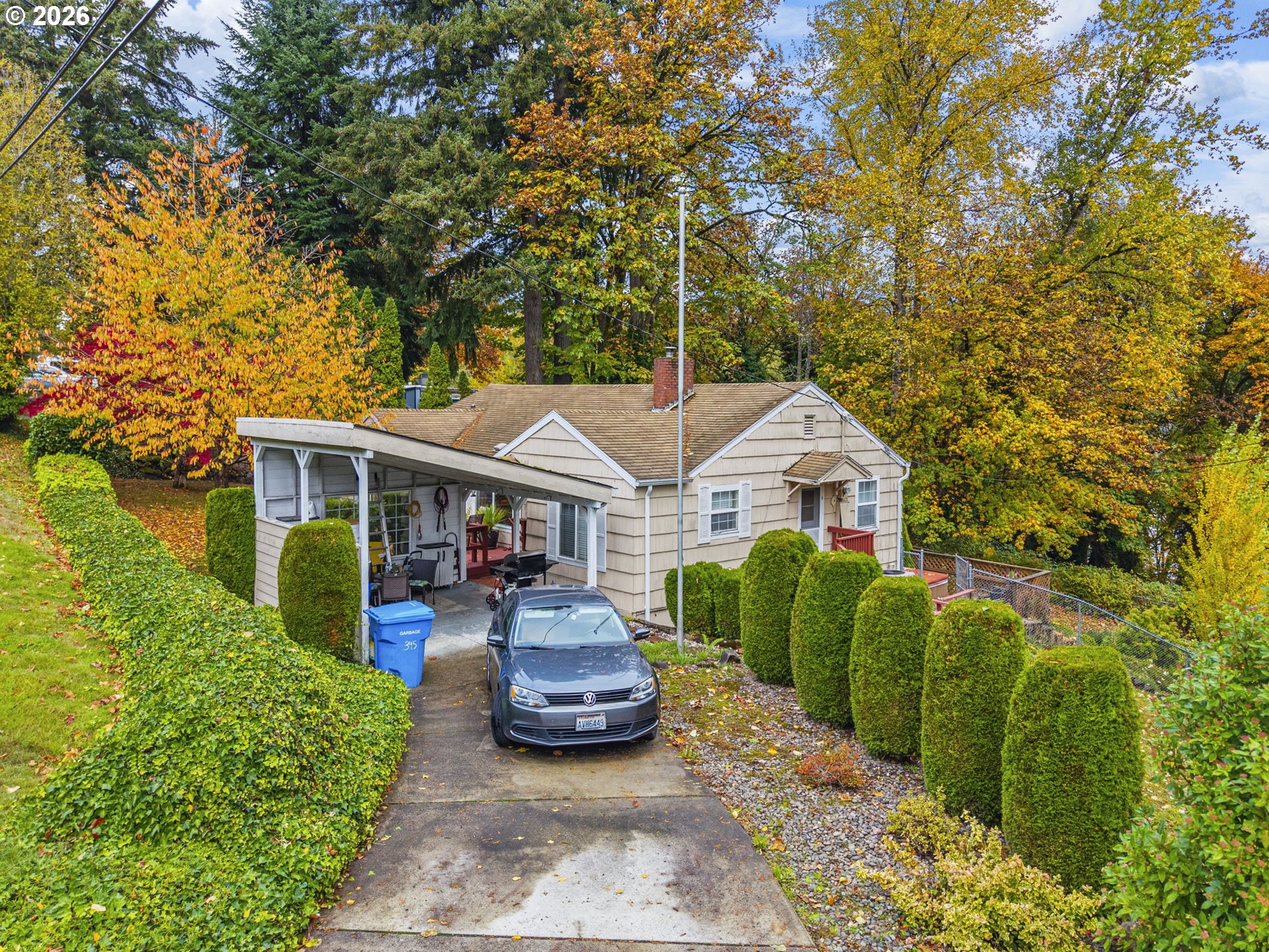 126 Old Beacon Hill Dr Property Photo 2