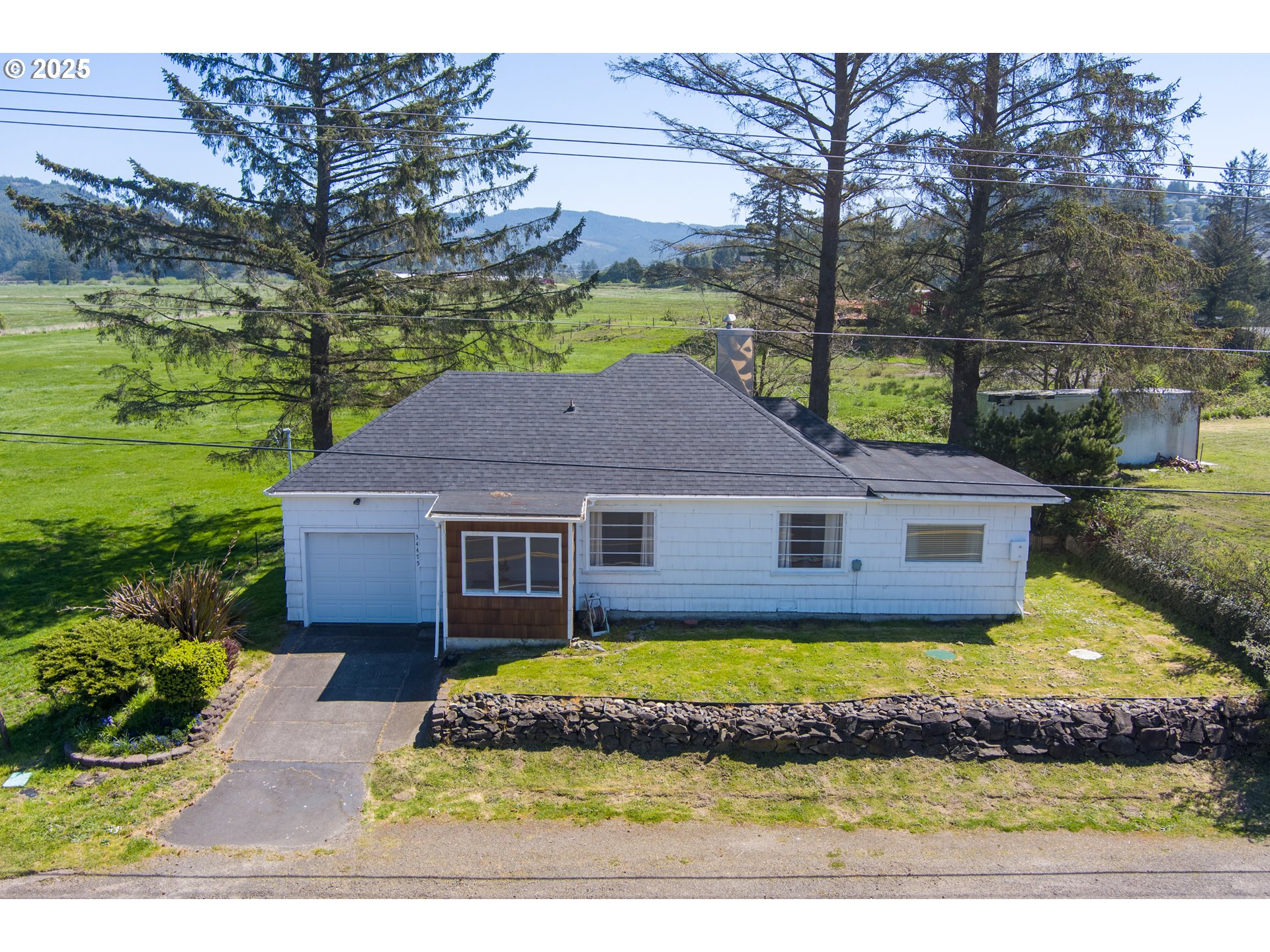 34475 Brooten Rd Property Photo 1