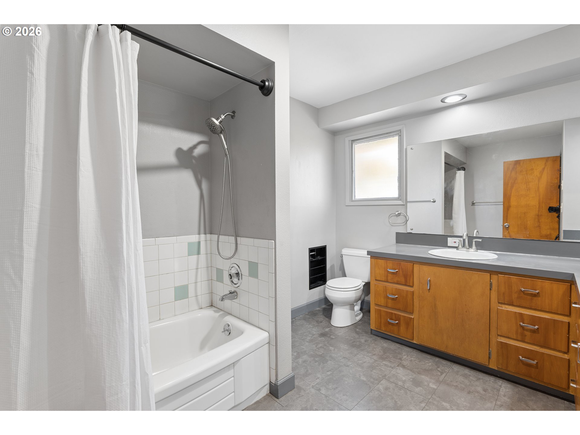 389 Maxwell Rd Property Photo 17