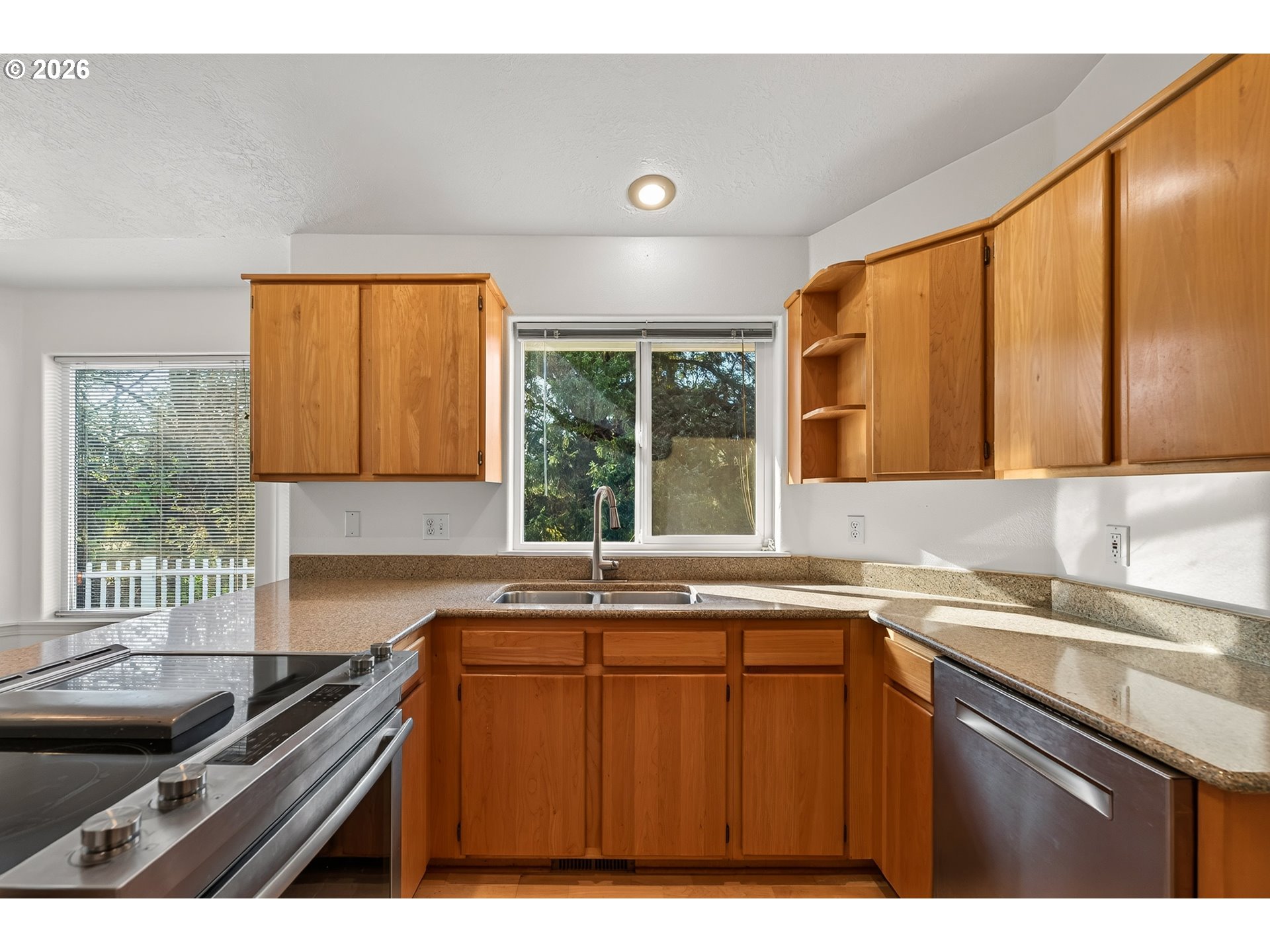 30755 Highway 101 S Property Photo 22