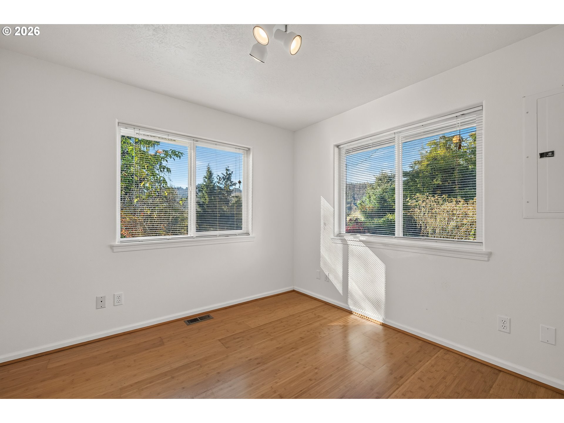 30755 Highway 101 S Property Photo 37