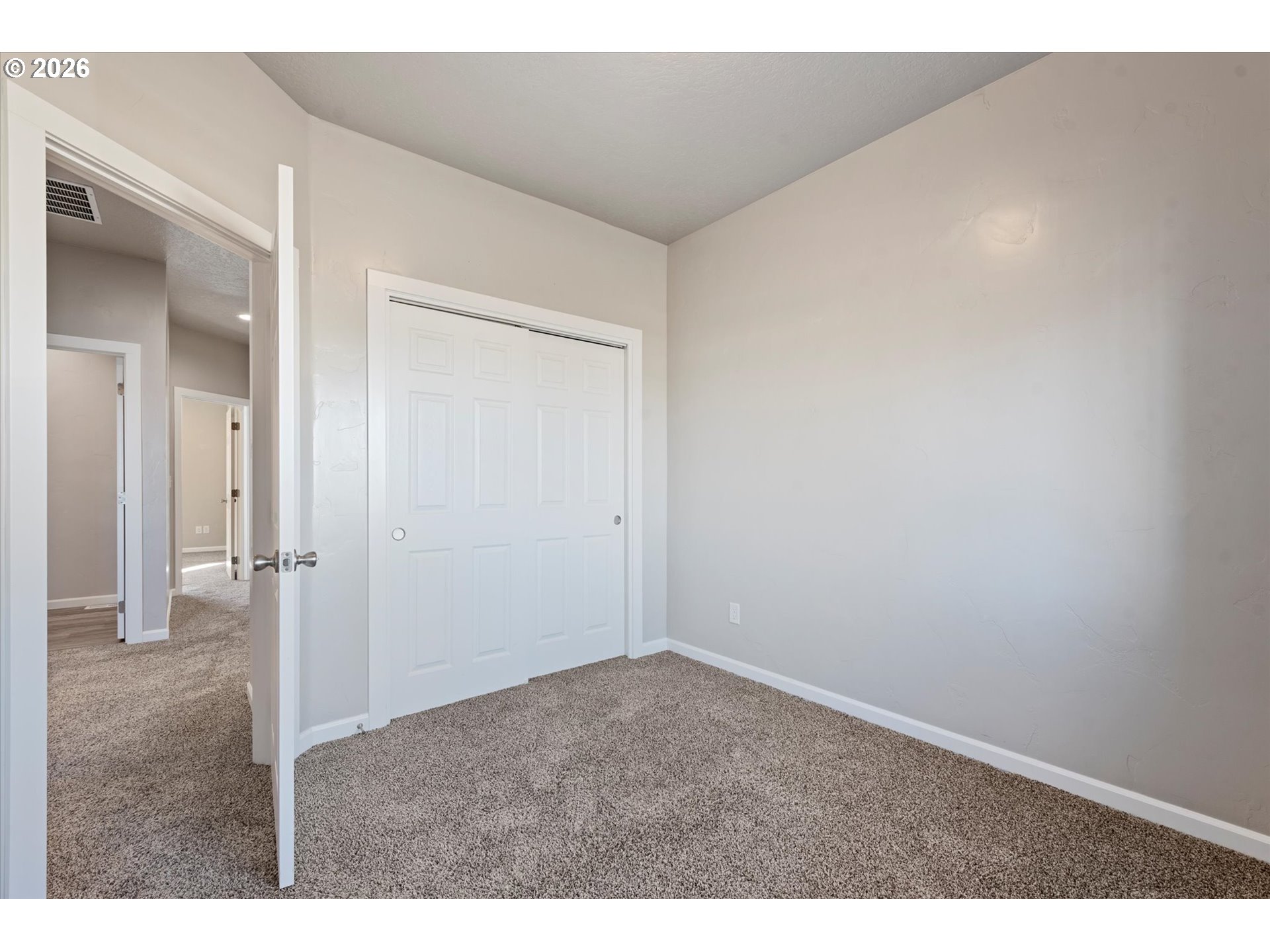 575 Baker St Property Photo 23