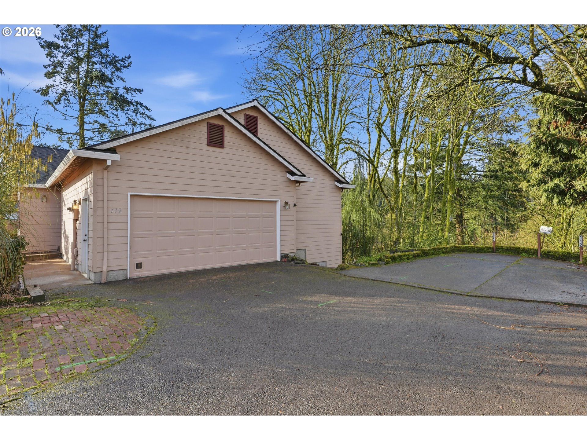 112 Mellinger Pl Property Photo 1