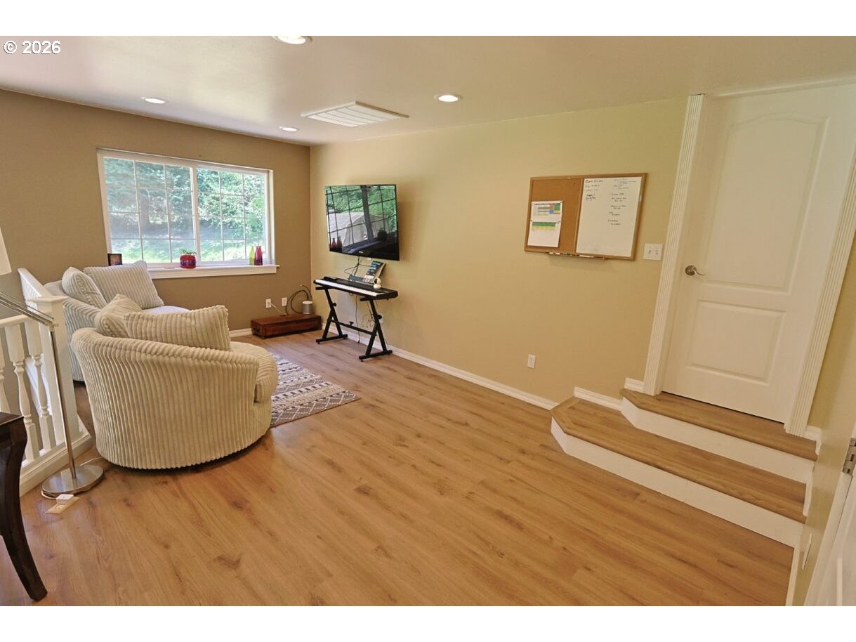 93789 Coos Sumner Ln Property Photo 26
