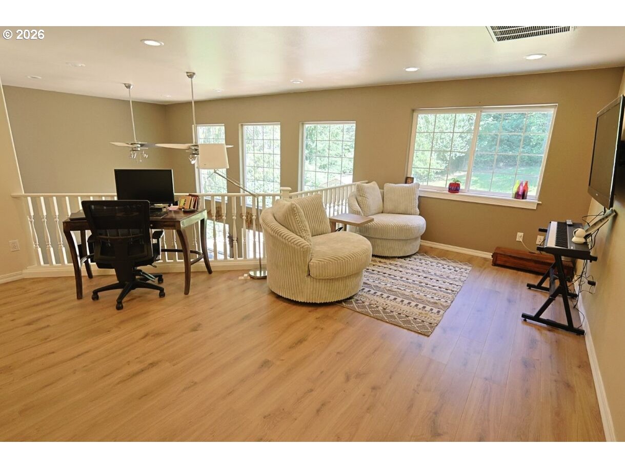 93789 Coos Sumner Ln Property Photo 28