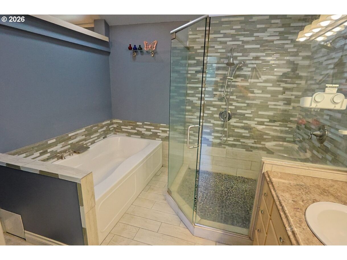 93789 Coos Sumner Ln Property Photo 36