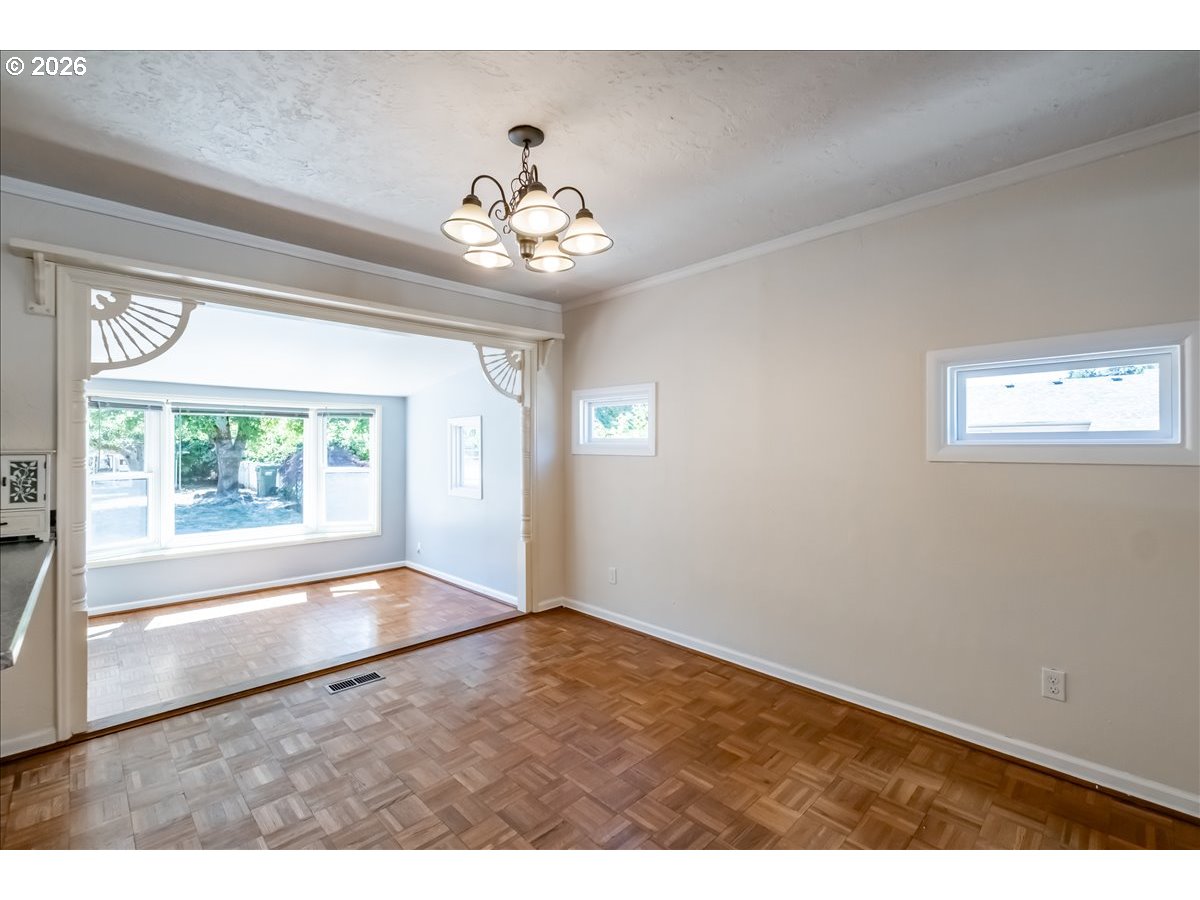 1012 S Water St Property Photo 11