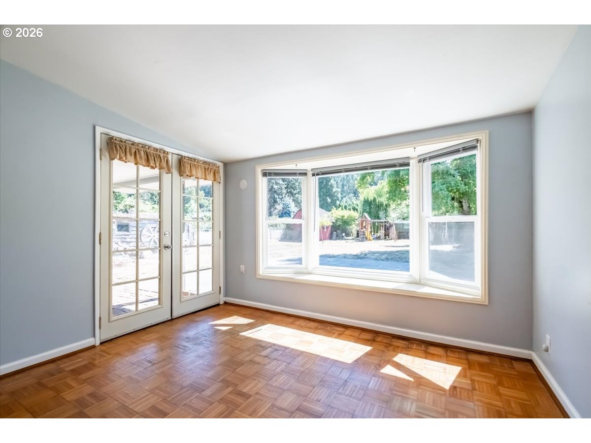 1012 S Water St Property Photo 12