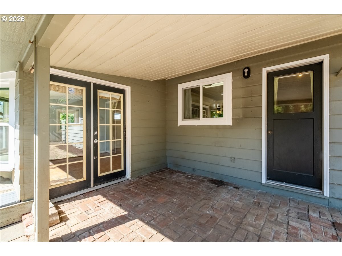 1012 S Water St Property Photo 29
