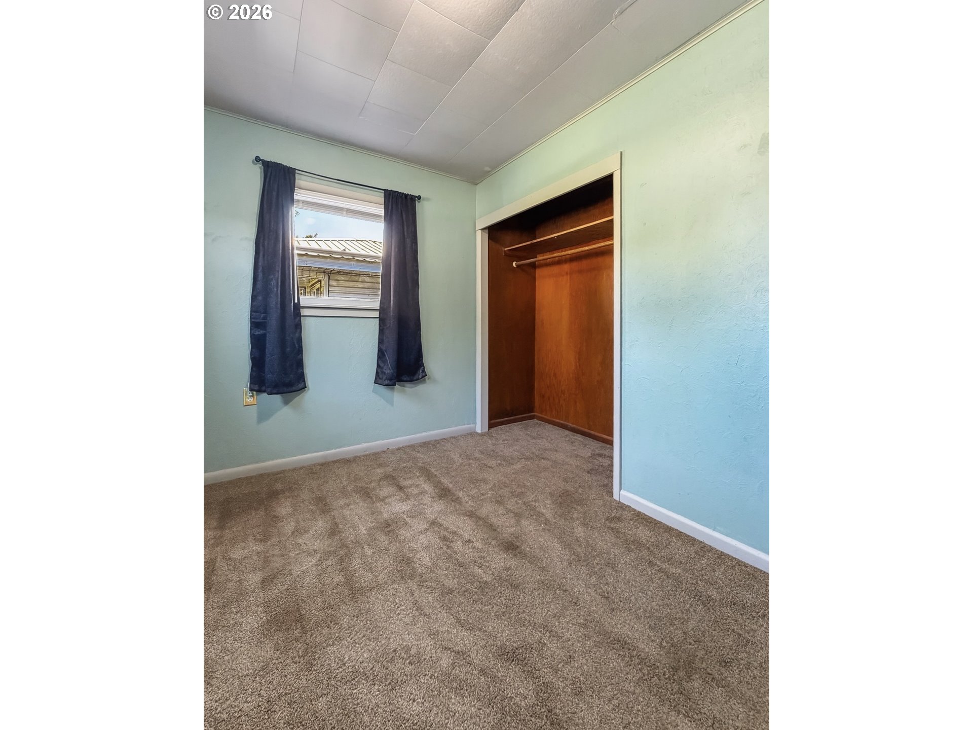 445 Riverside Dr Property Photo 15