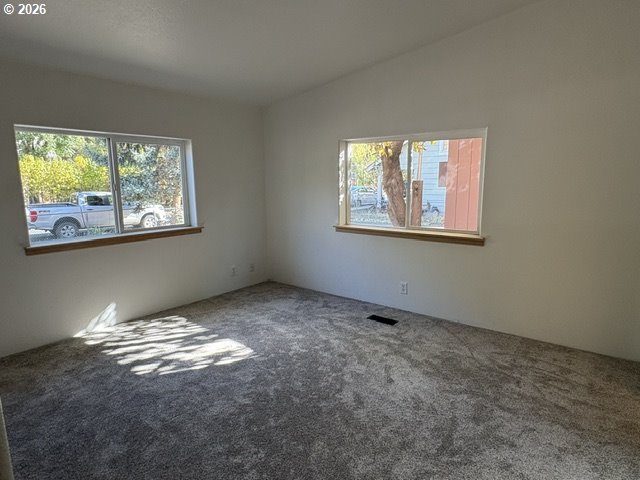 206 S Washington St Property Photo 6