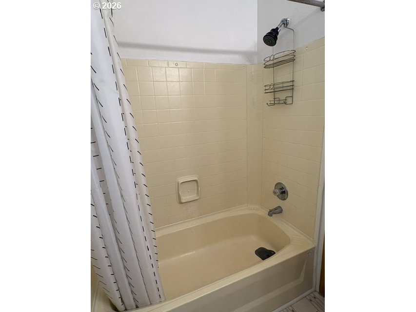 206 S Washington St Property Photo 16