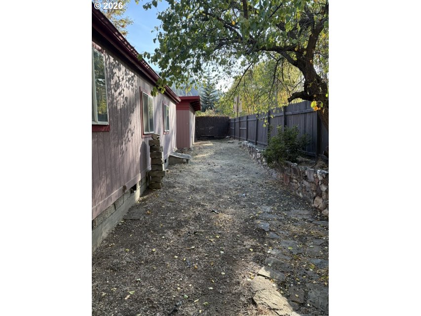 206 S Washington St Property Photo 29