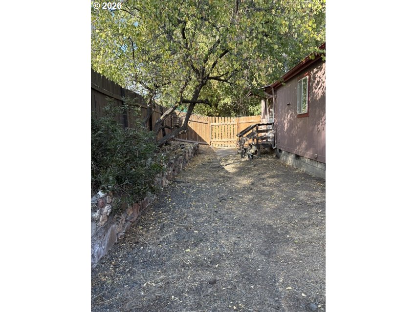 206 S Washington St Property Photo 30