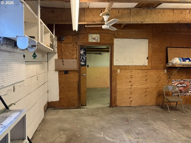 206 S Washington St Property Photo 34