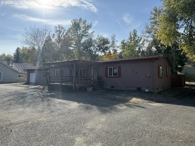 206 S Washington St Property Photo 40