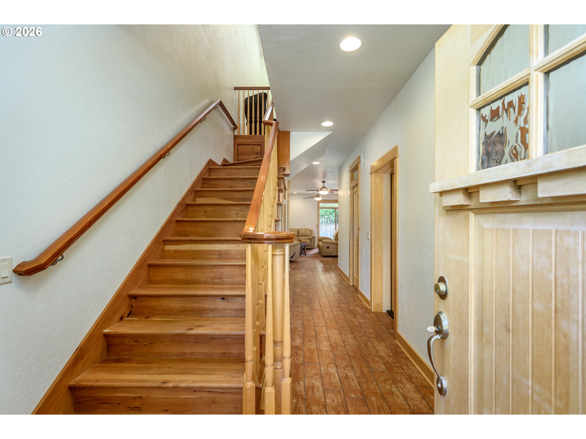 170 Sw Eckman St Property Photo 5