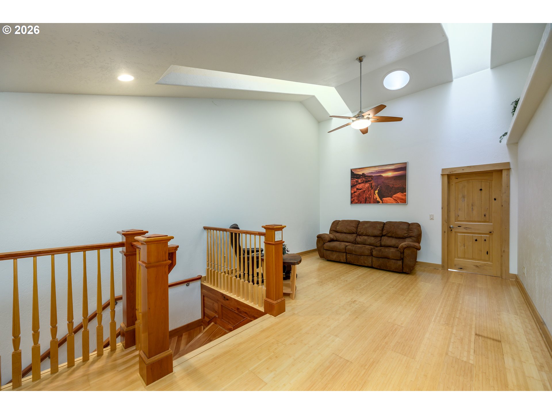 170 Sw Eckman St Property Photo 15