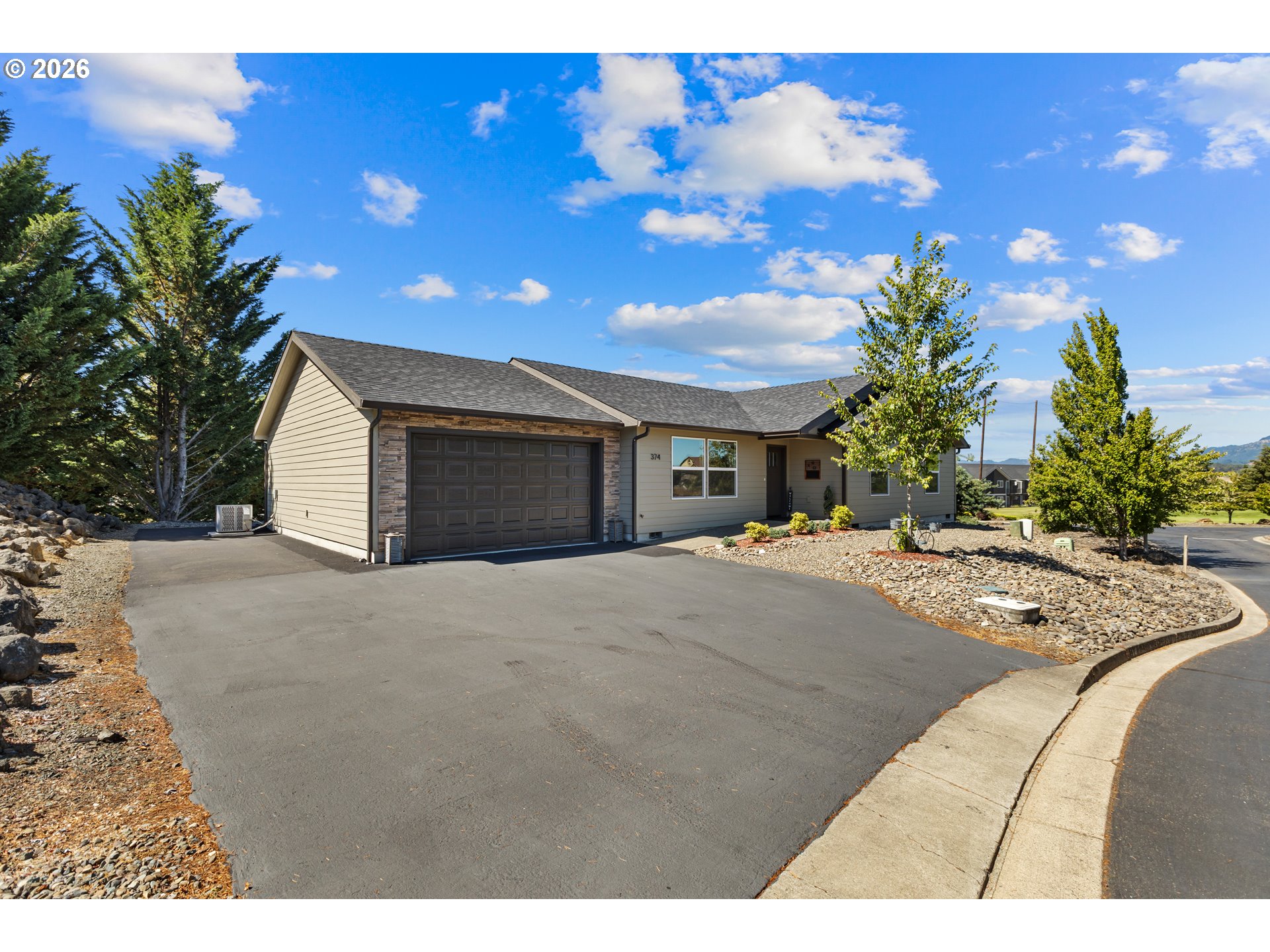 374 Bentgrass Ct Property Photo 3