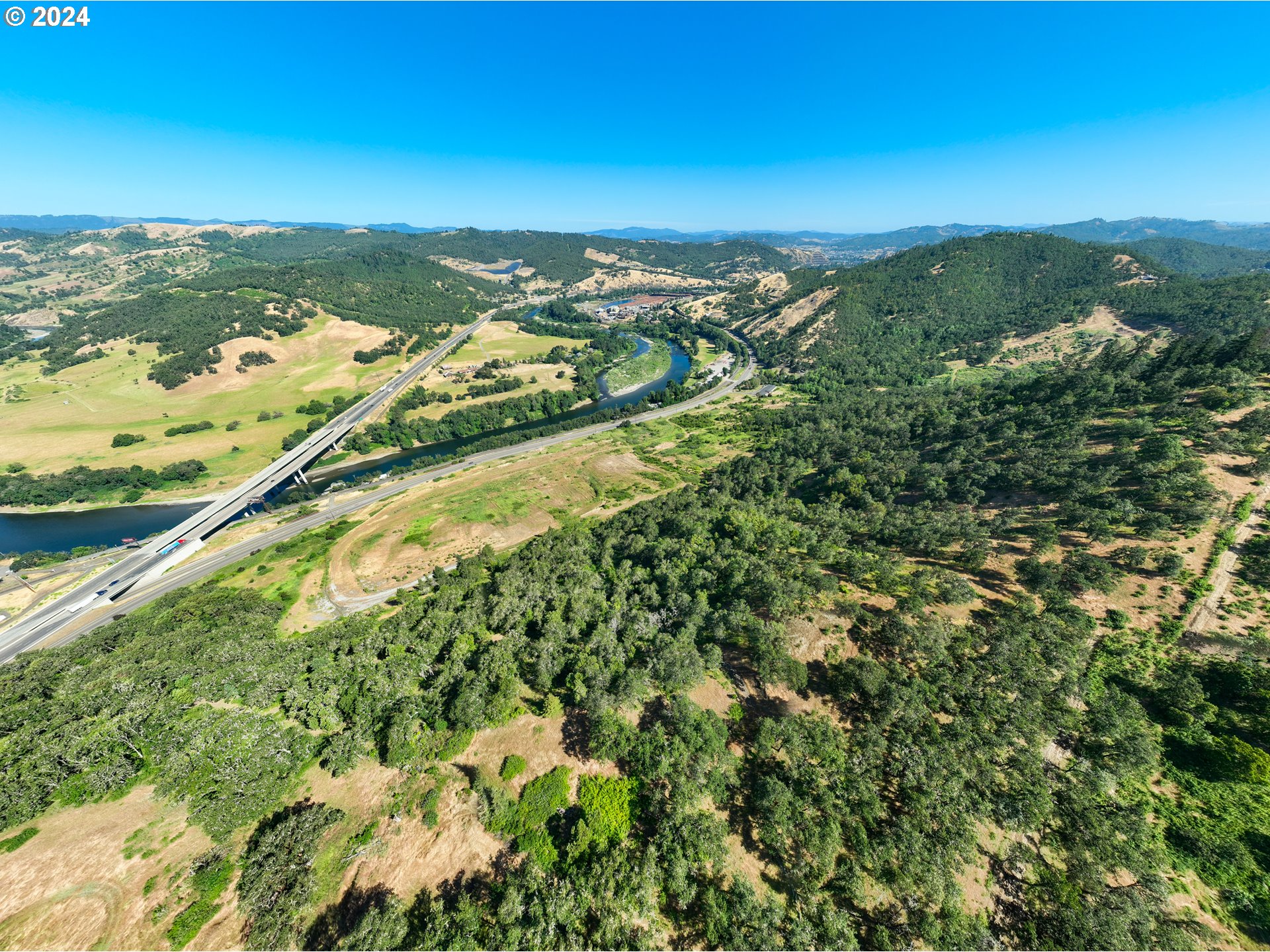 3136 Old Highway 99 Property Photo 30