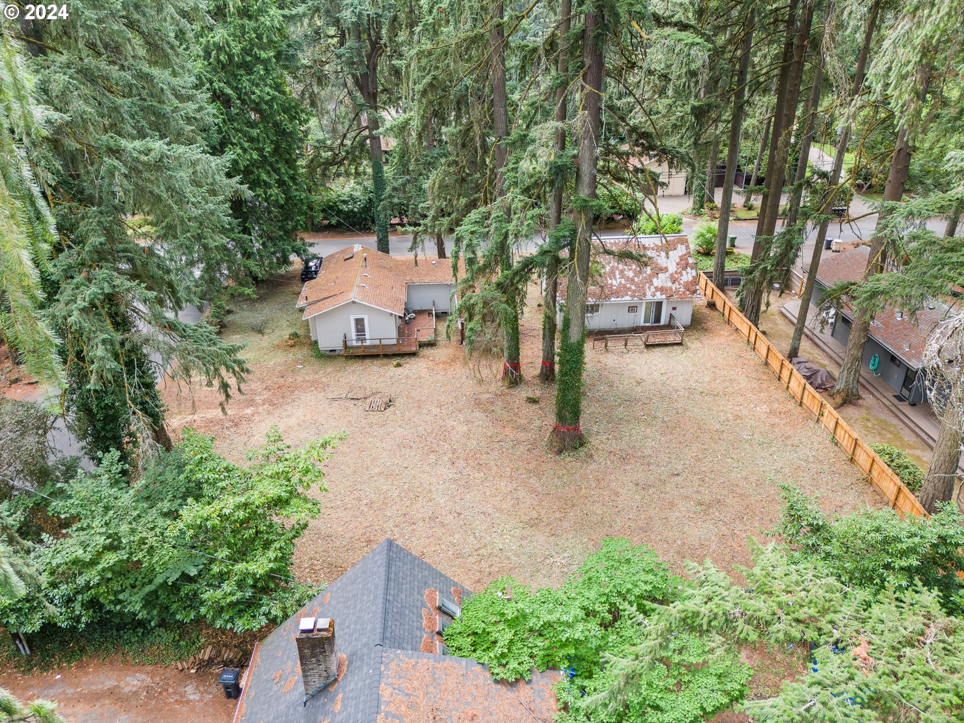 16061 Waluga Dr Property Photo 2