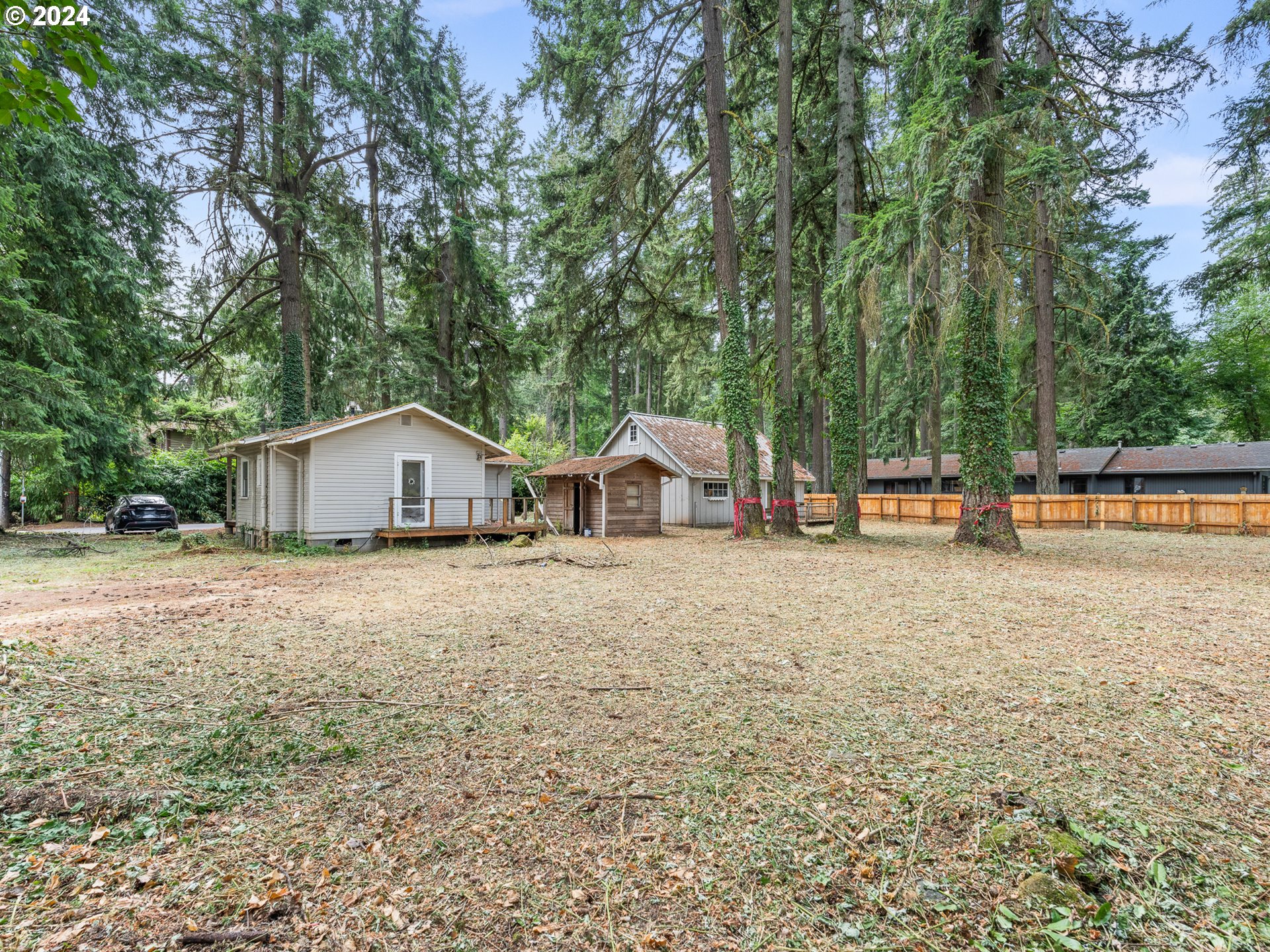 16061 Waluga Dr Property Photo 6