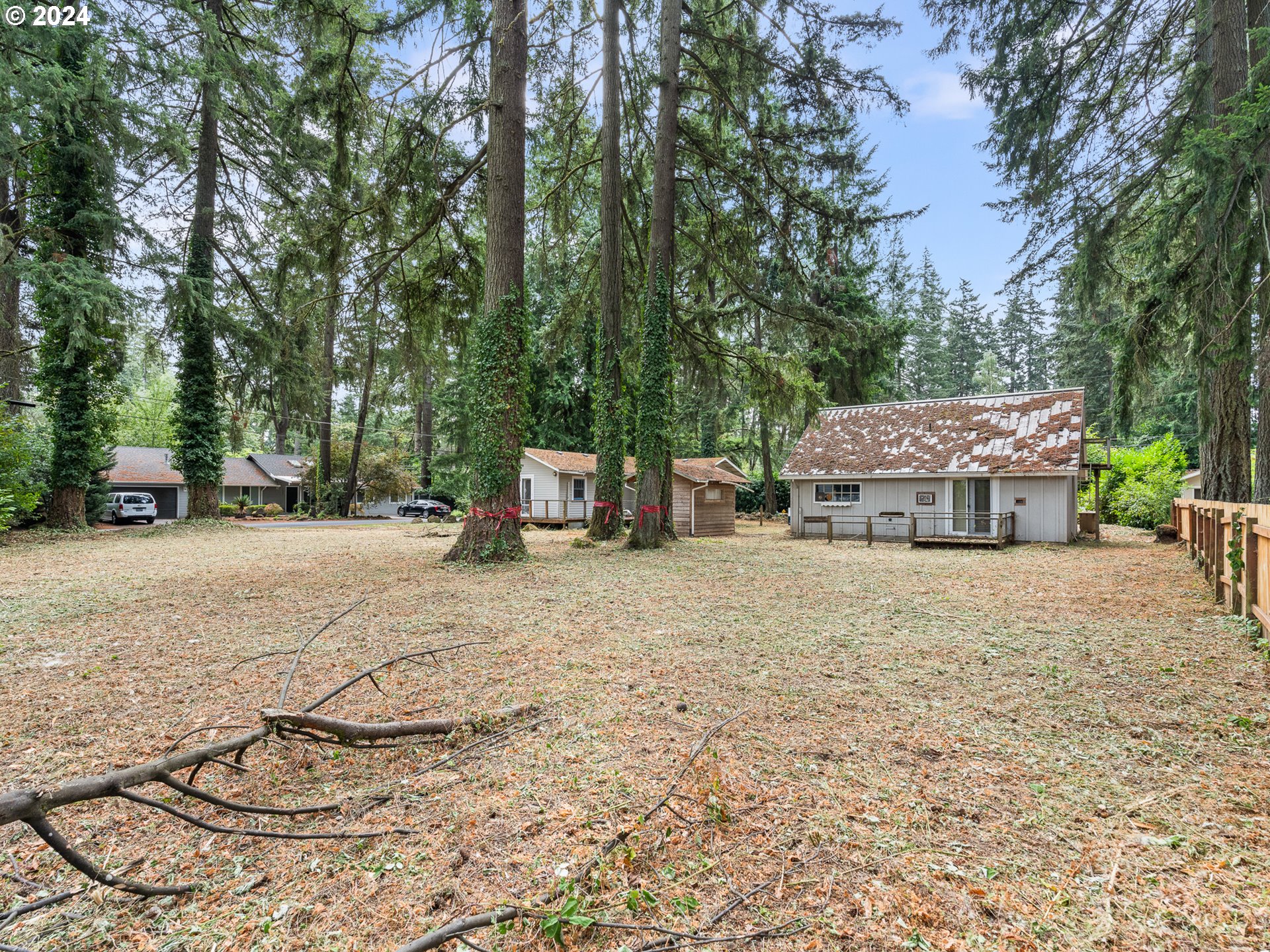 16061 Waluga Dr Property Photo 7