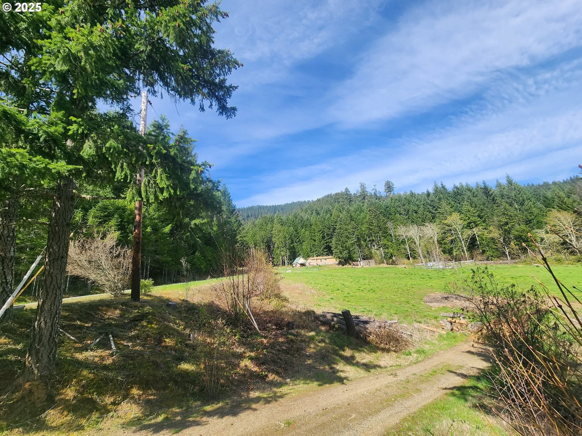 6228 Upper Cow Creek Rd Property Photo 38