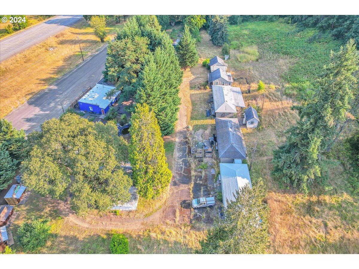 26901 Nw Saint Helens Rd Property Photo 9