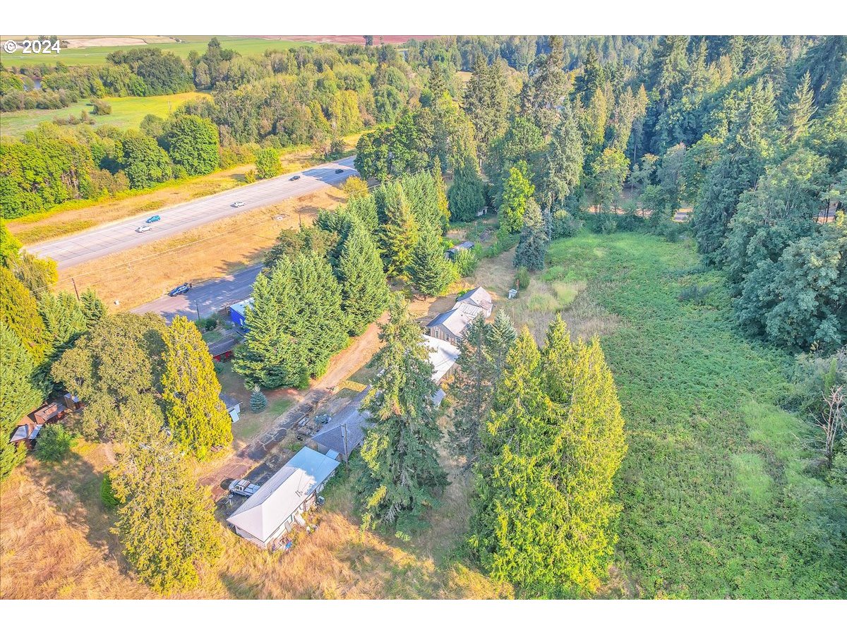 26901 Nw Saint Helens Rd Property Photo 11