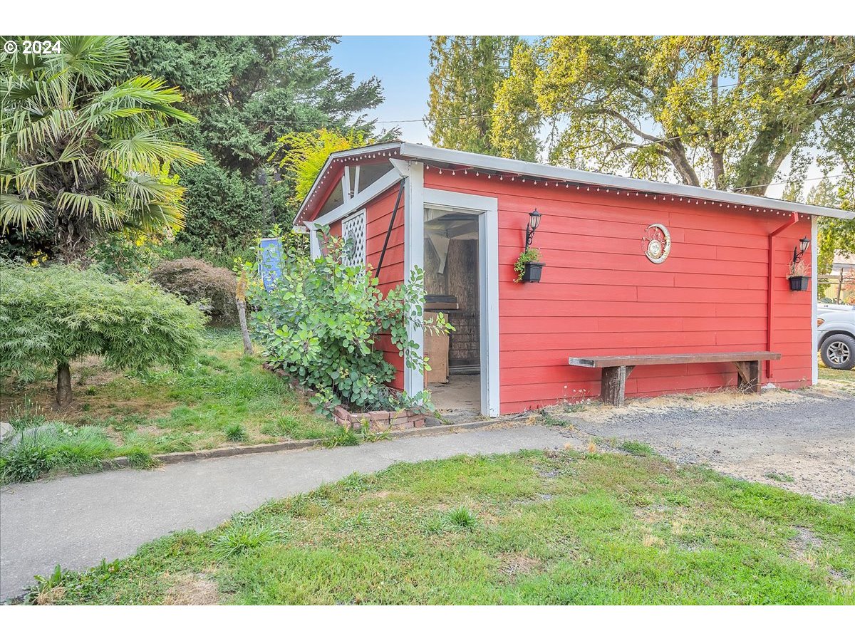 26901 Nw Saint Helens Rd Property Photo 35