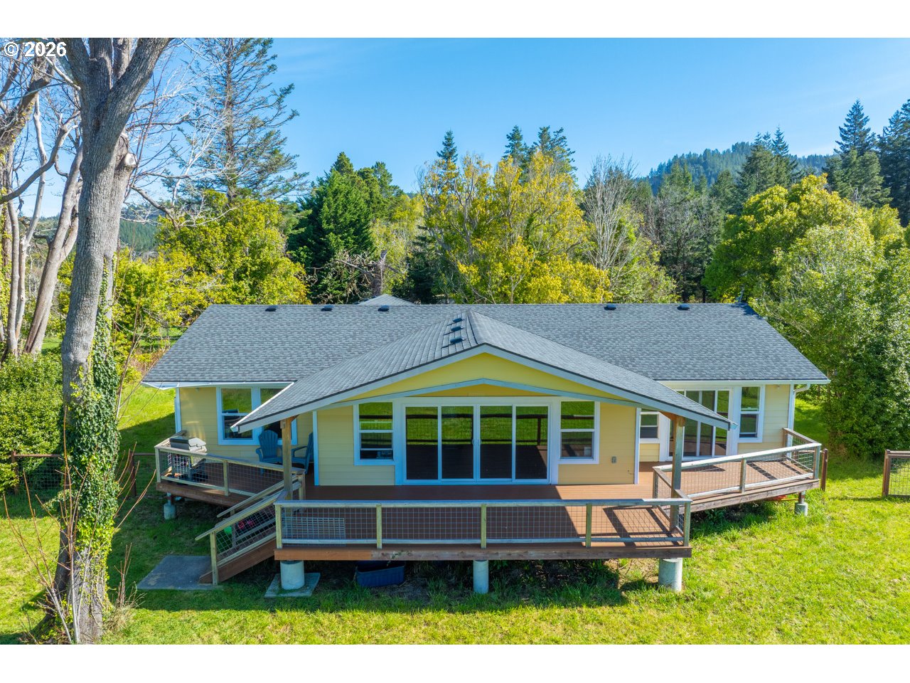 95639 Jerrys Flat Rd Property Photo 1