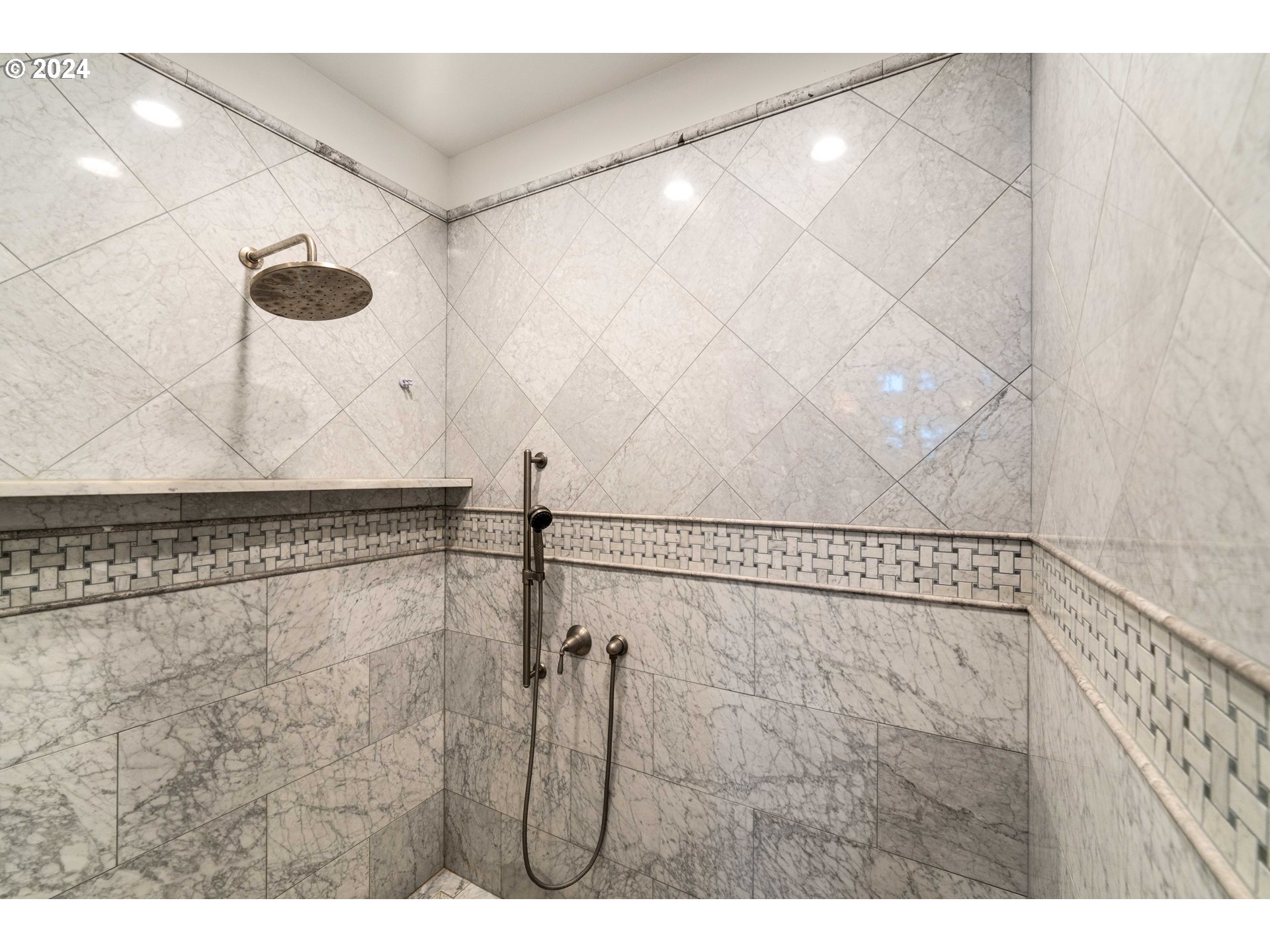 66528 E Bay Rd Property Photo 23