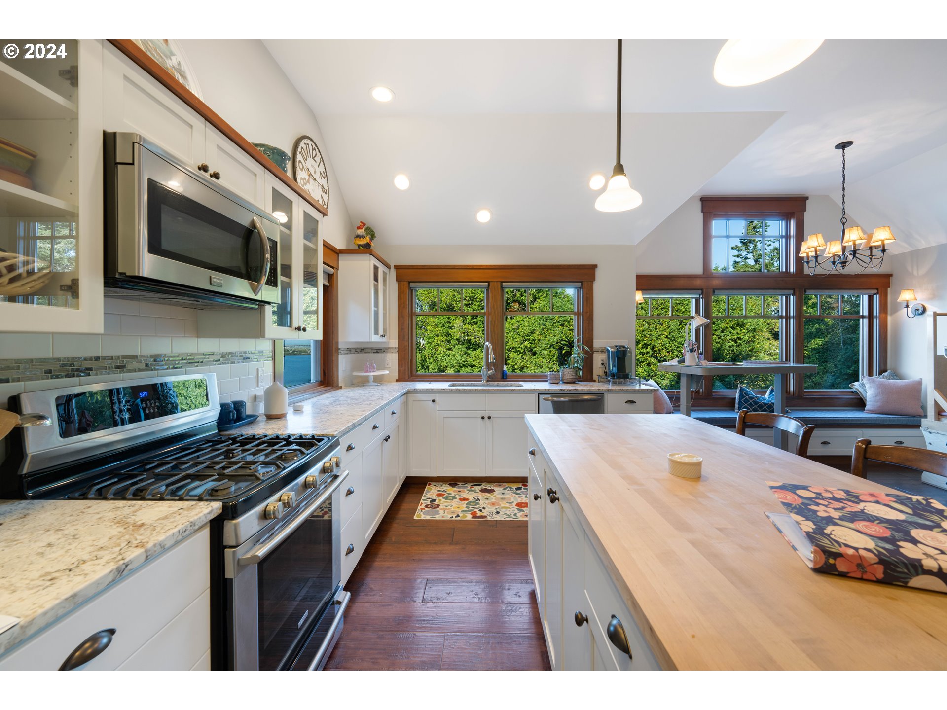 66528 E Bay Rd Property Photo 34