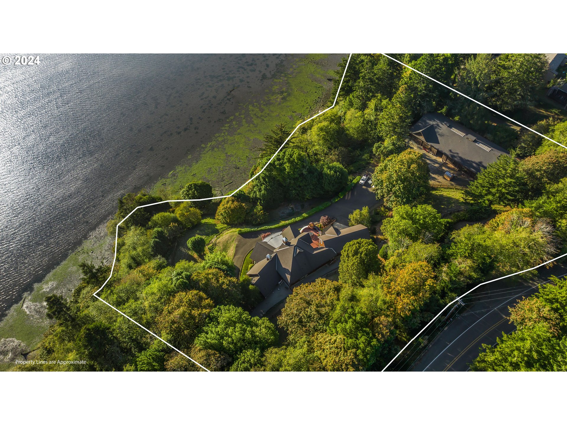66528 E Bay Rd Property Photo 41