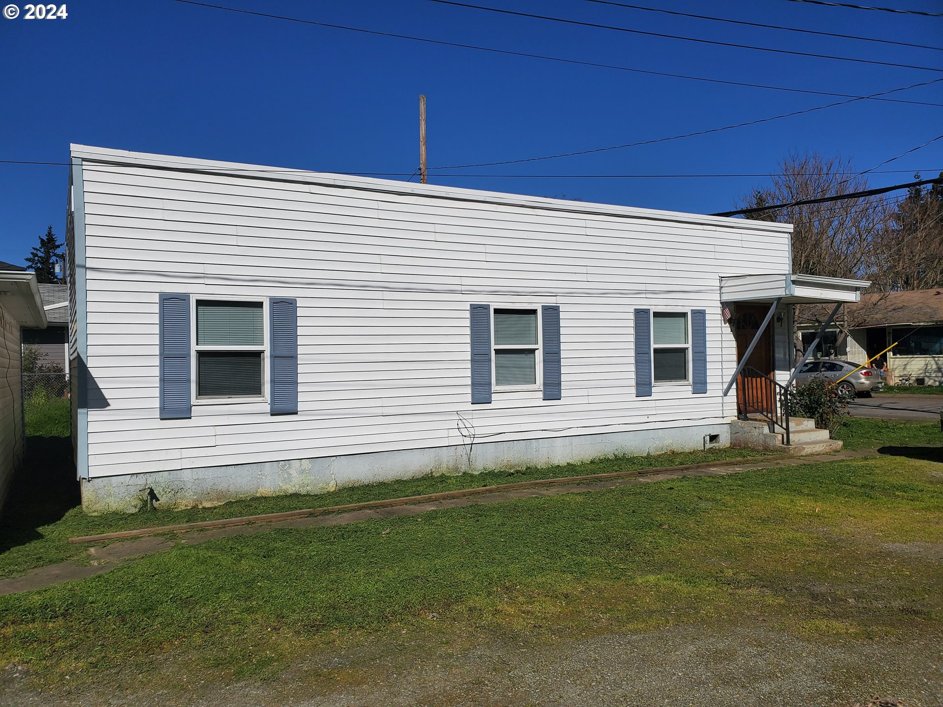 204 Ne Pine Ave Property Photo 3