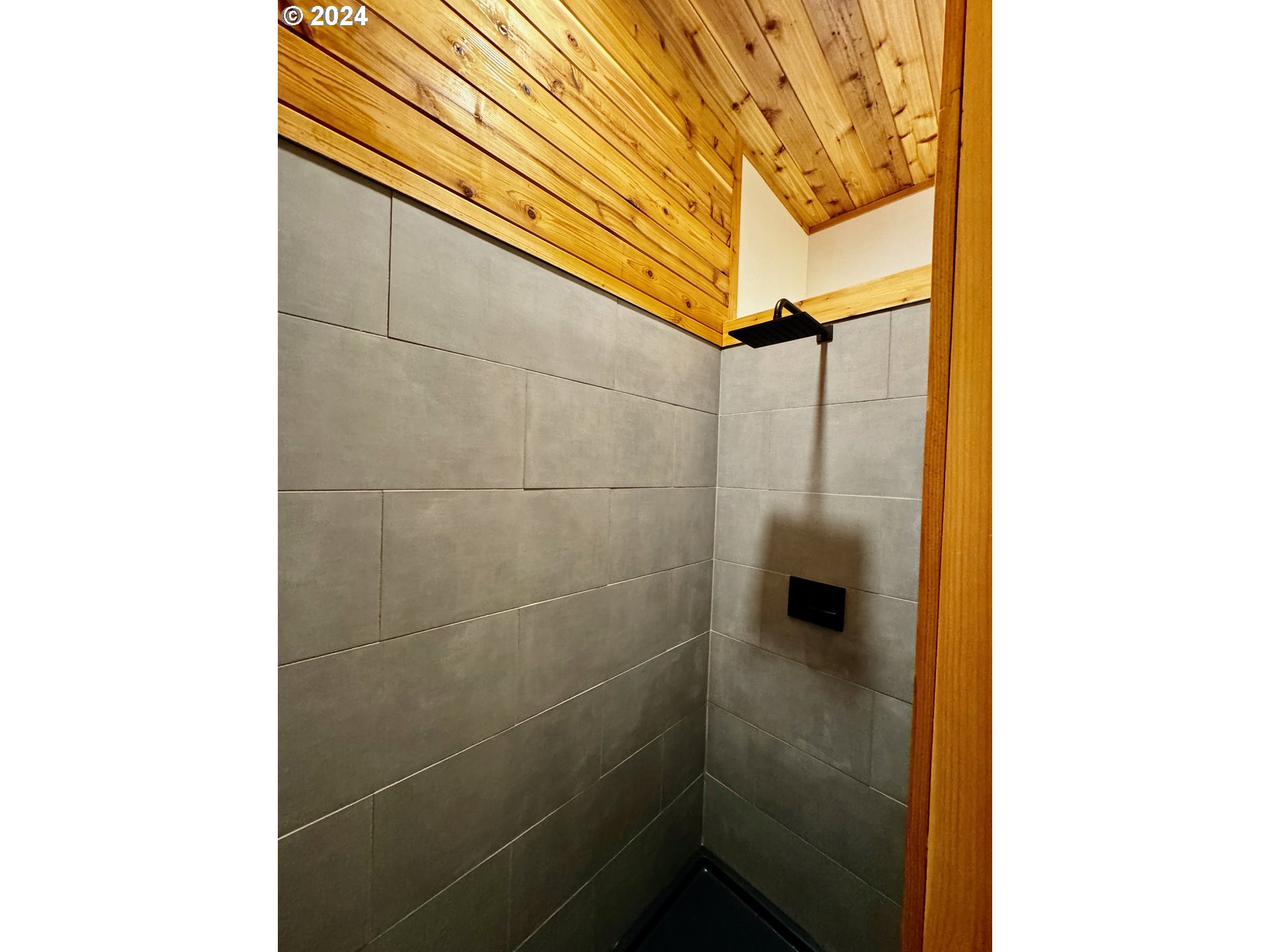 2231 3rd St Property Photo 15