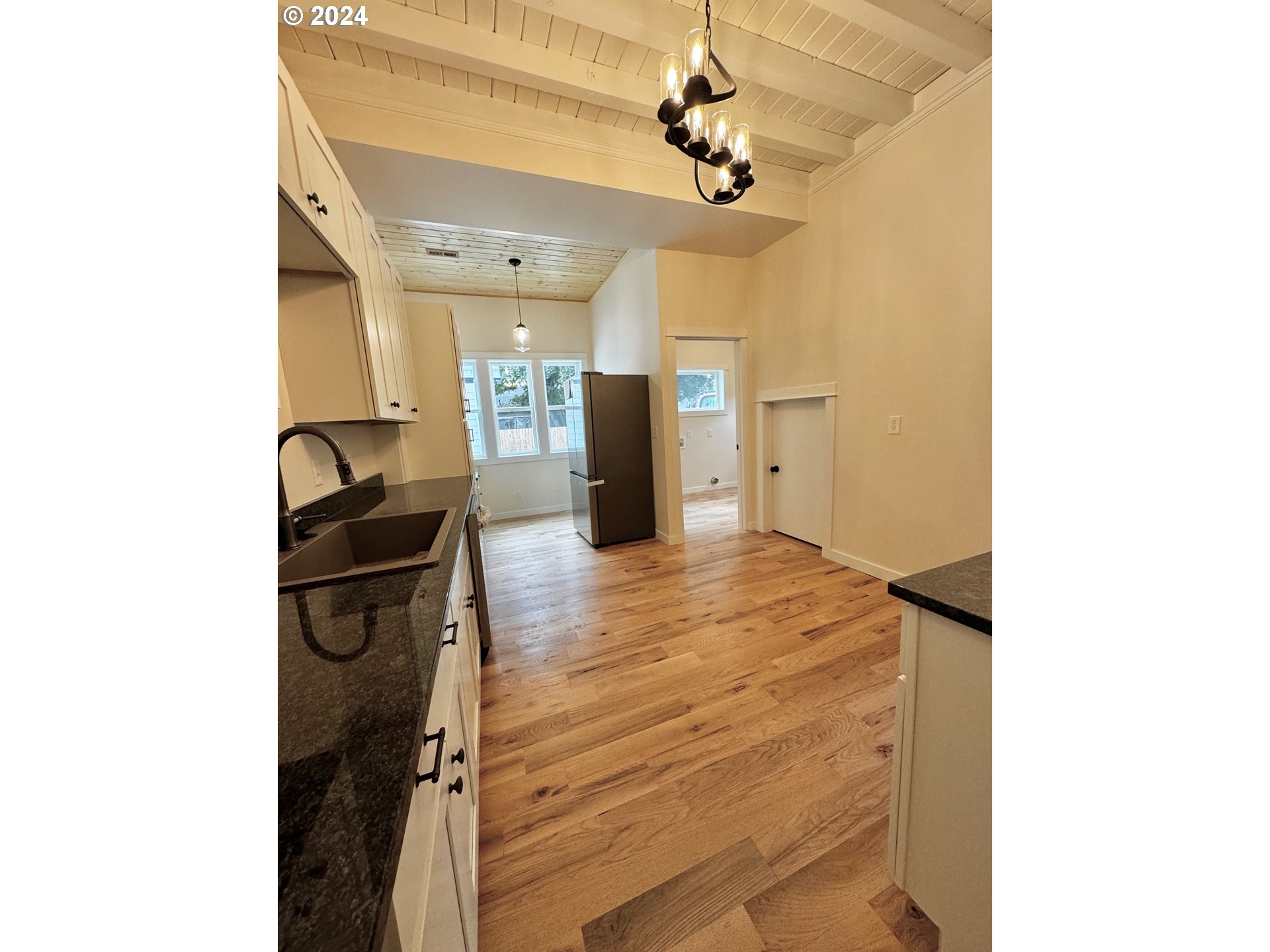 2231 3rd St Property Photo 19