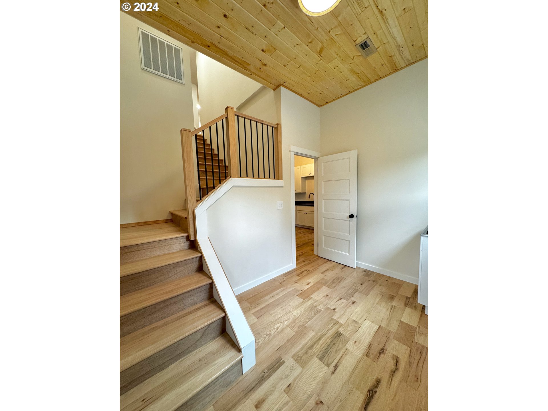 2231 3rd St Property Photo 28