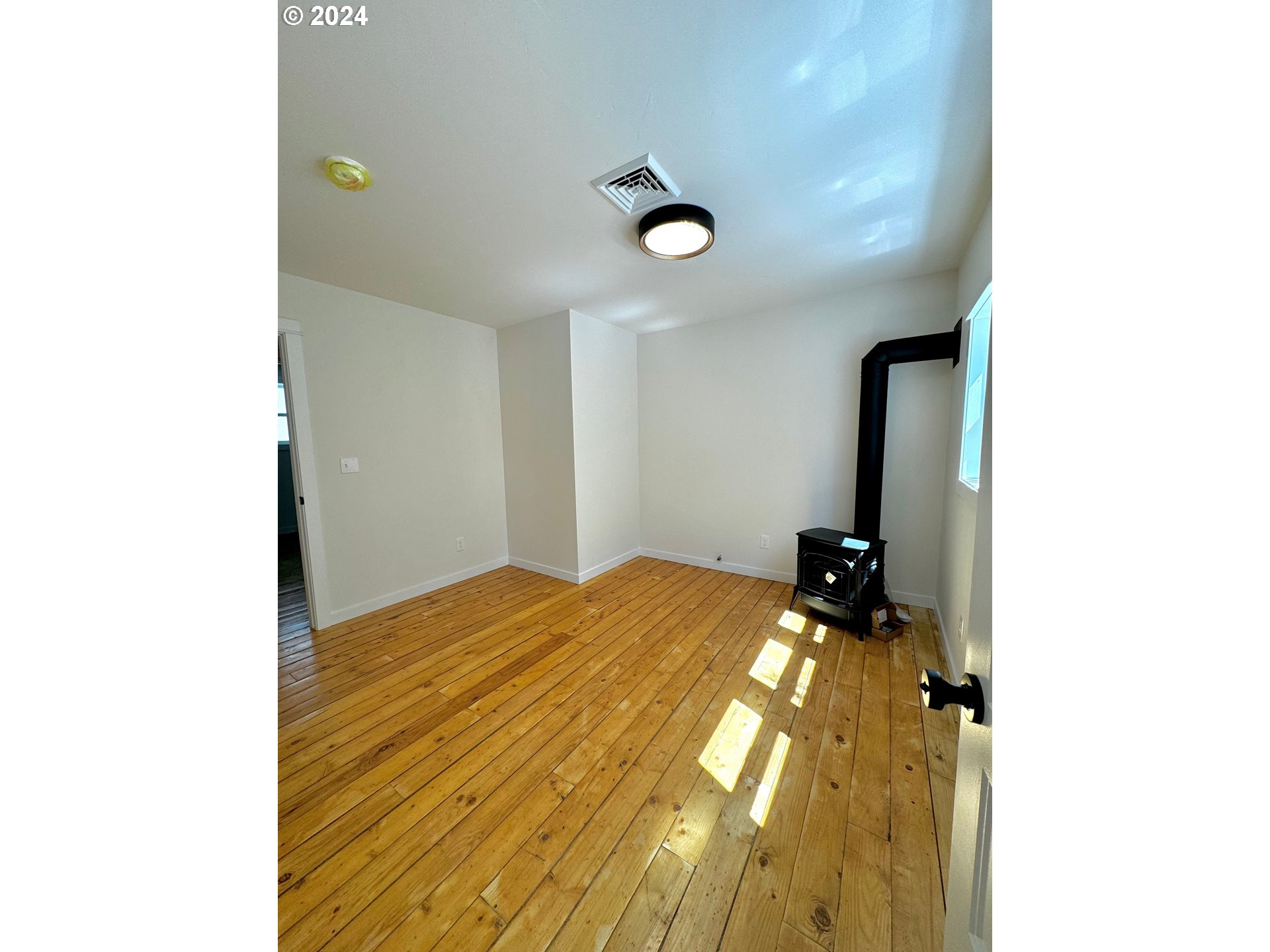 2231 3rd St Property Photo 32