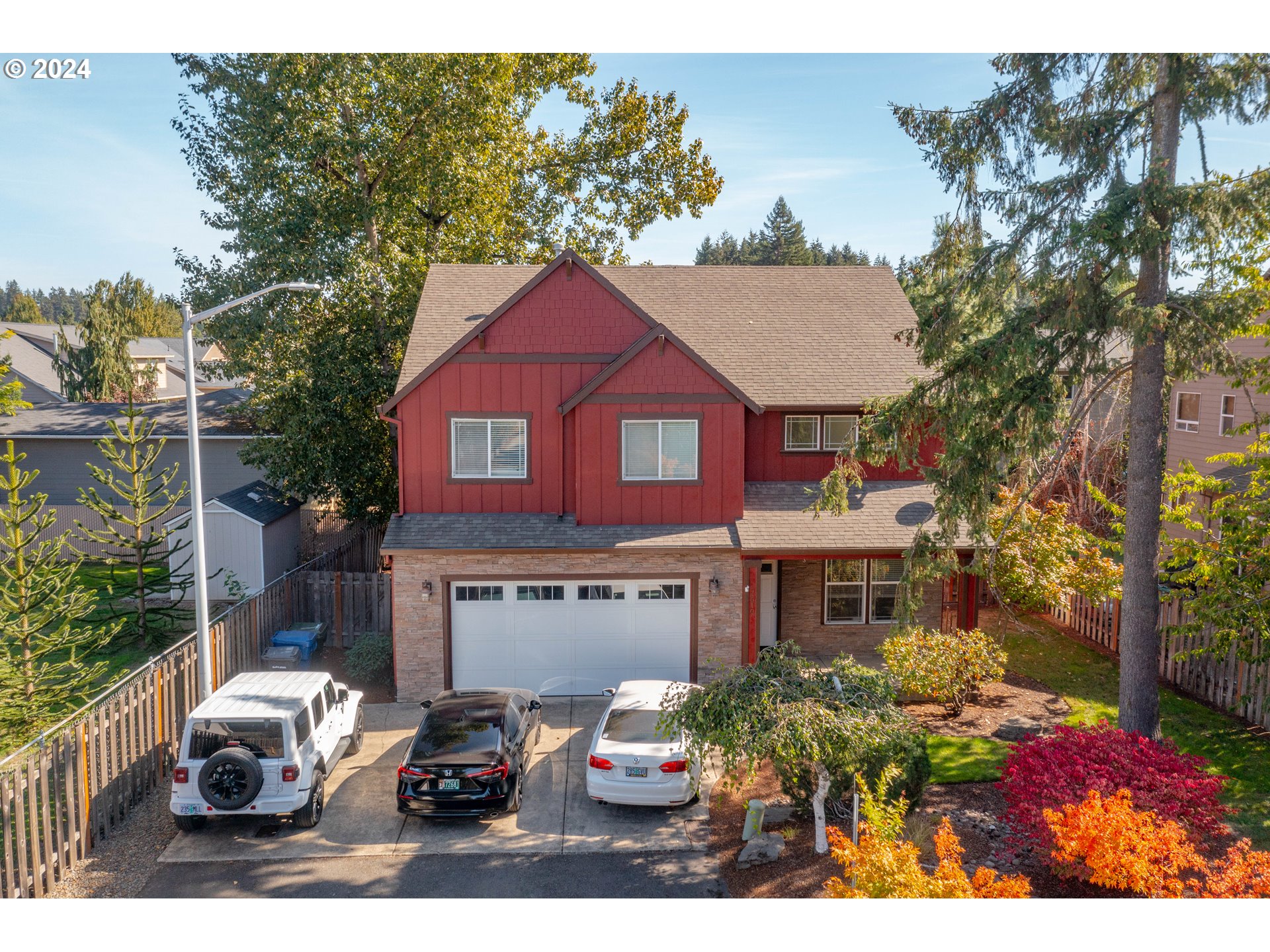 7610 Maebelle Ln Ne Property Photo 2